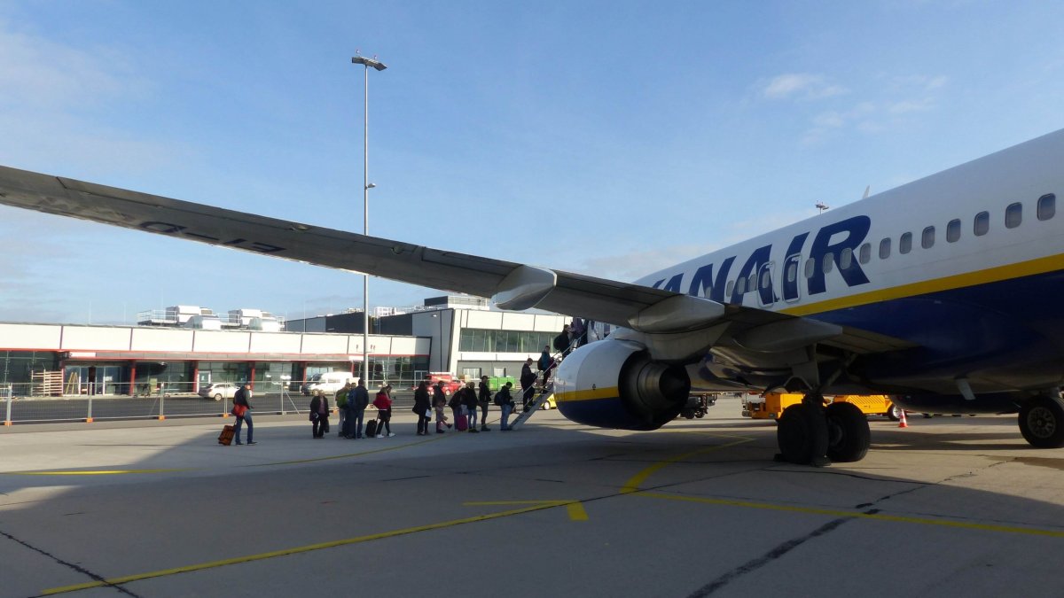 V pozadí již nyní sloužící nový terminál