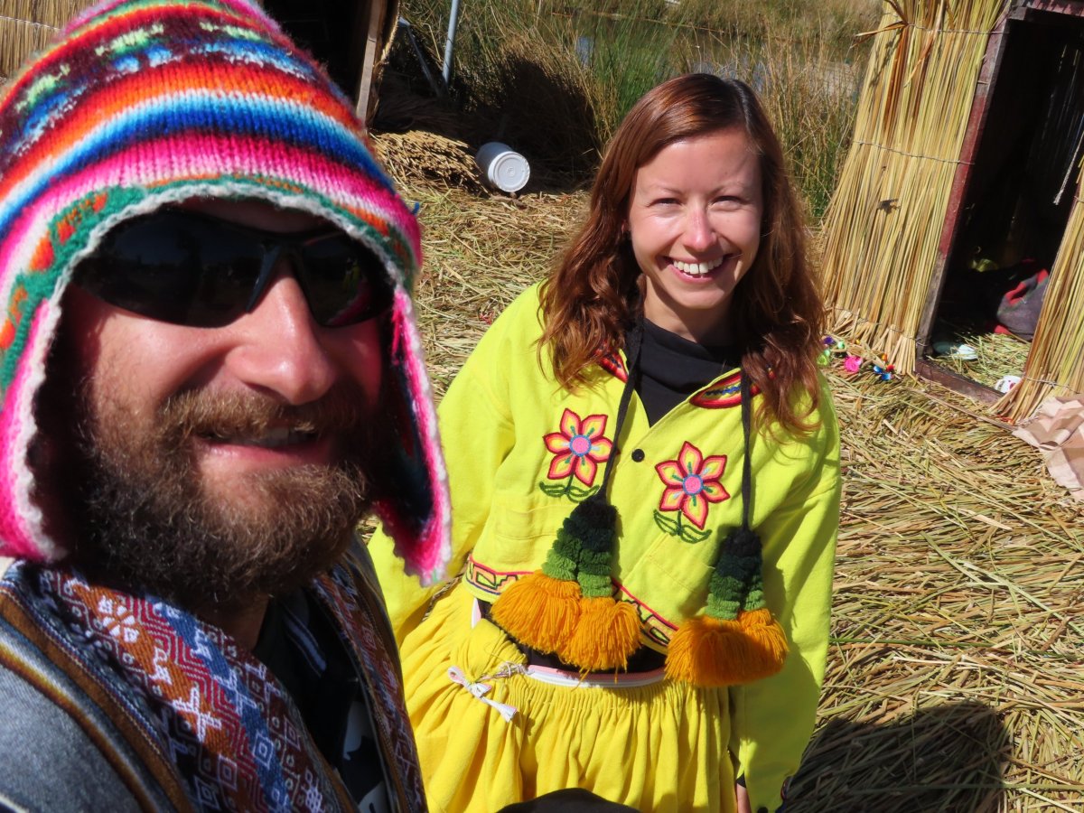  V tradičním oděvu