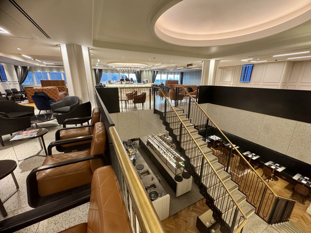 Pohled na salónek z horního patra