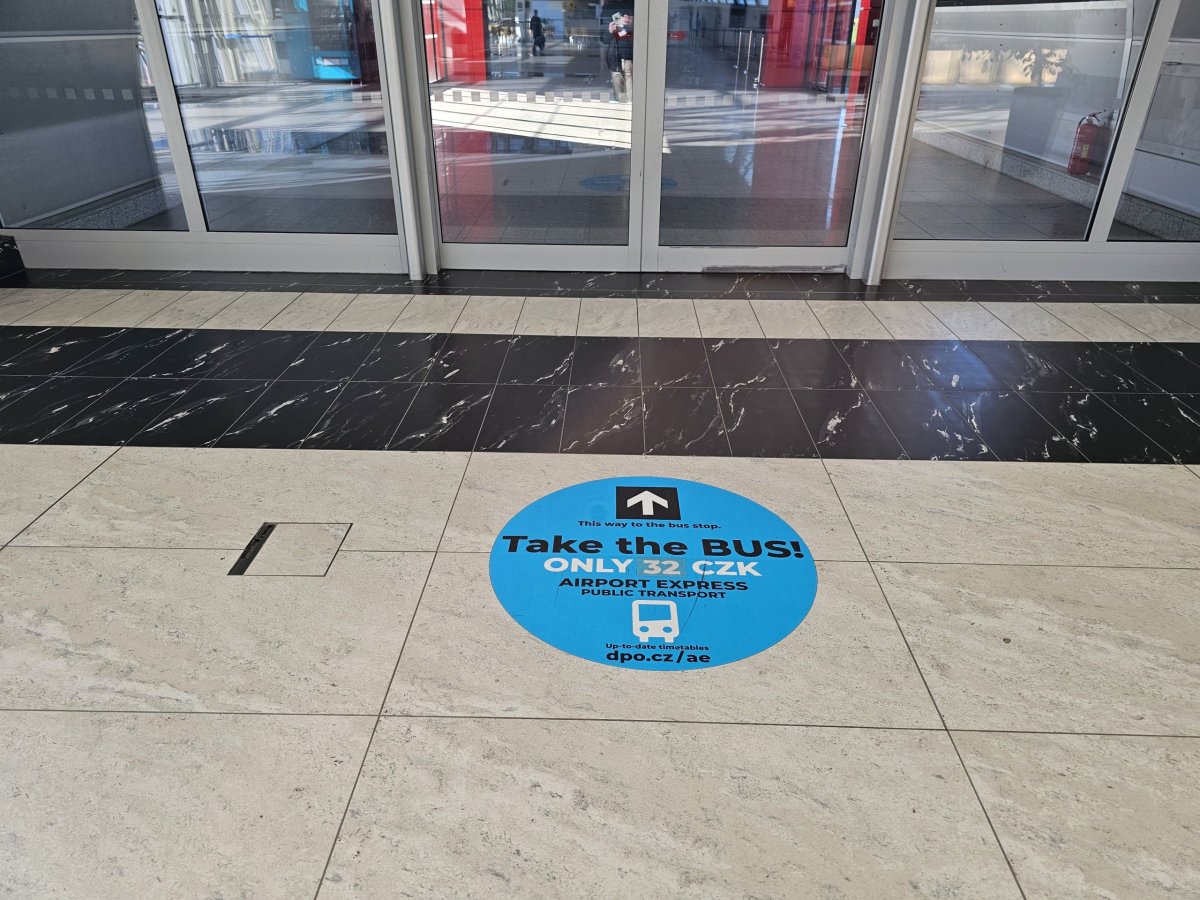 Směr k zastávce autobusu