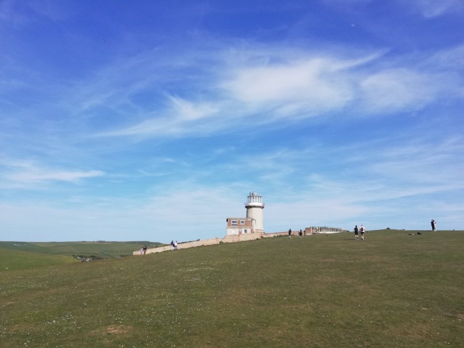 Seven Sisters - maják-hotel