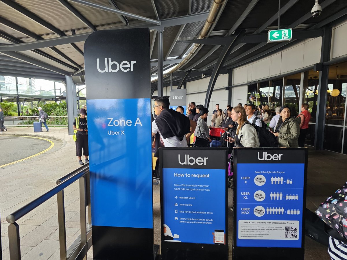 Uber, stanoviště, terminál 1