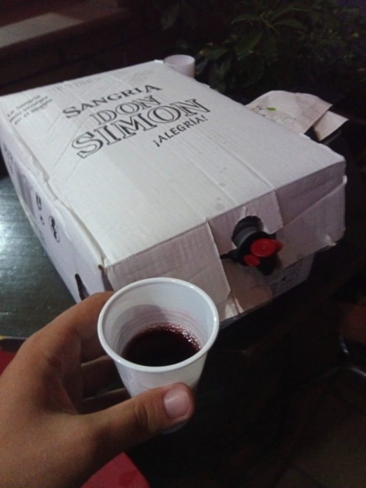 Sangria zadarmo. 🙂