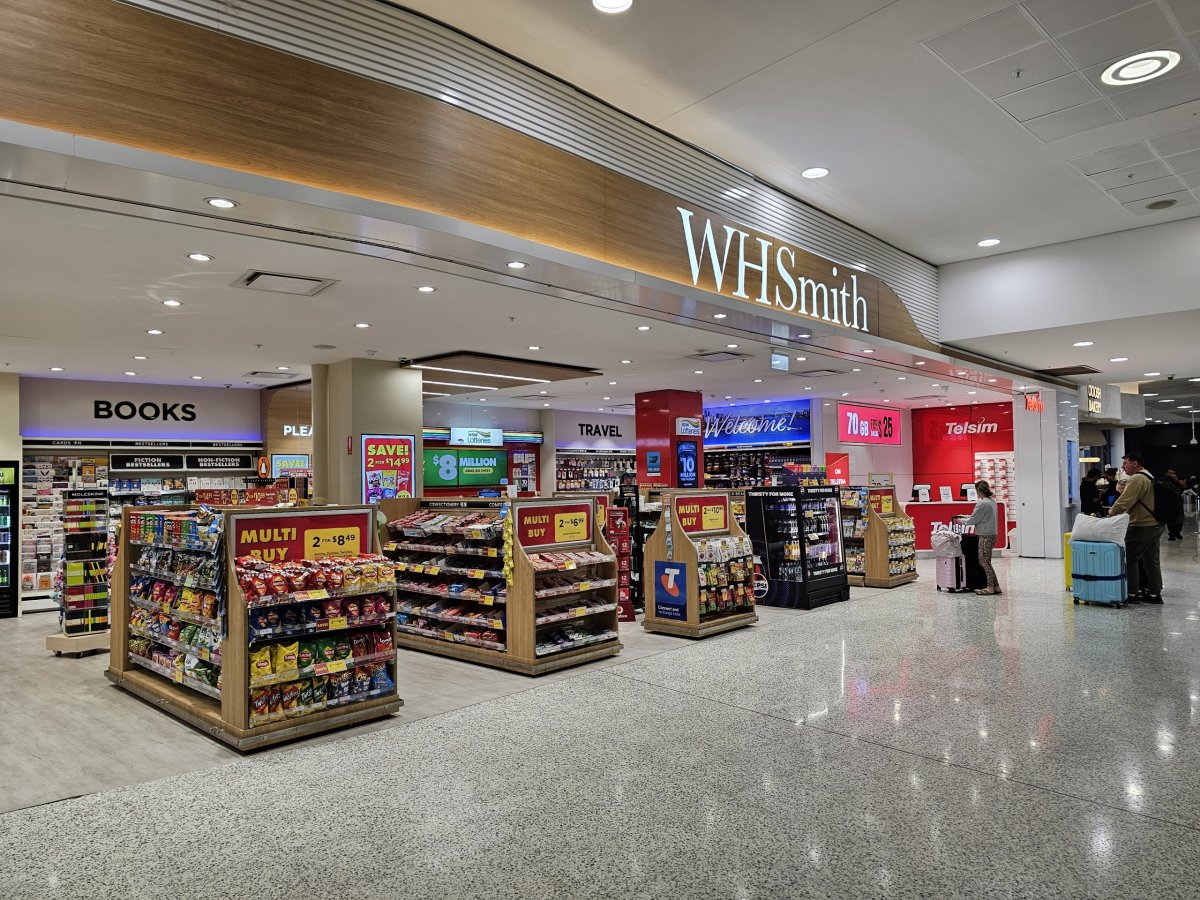 WHSmith, terminál 1