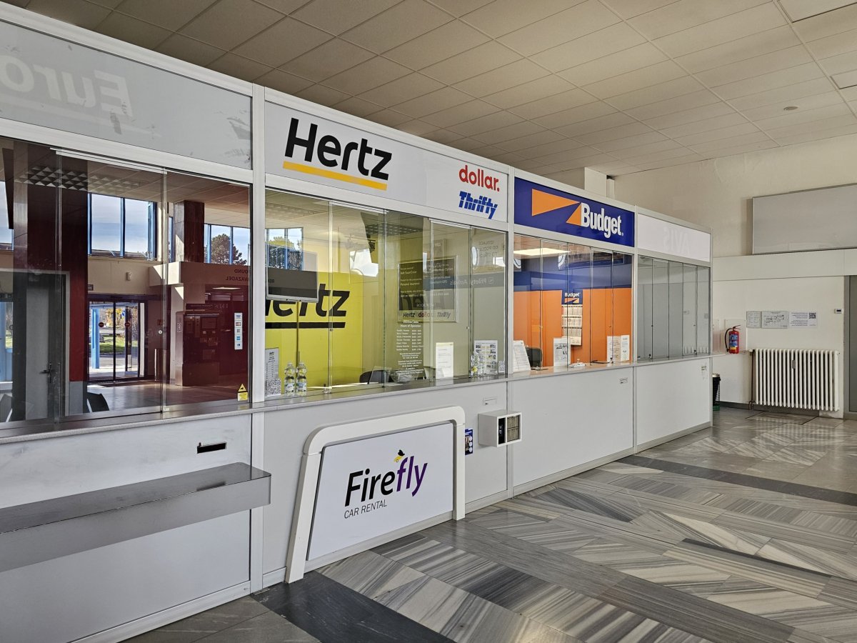 Přepážky autopůjčoven