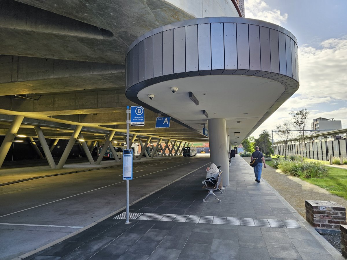 Zastávka autobusu směr letiště v centru