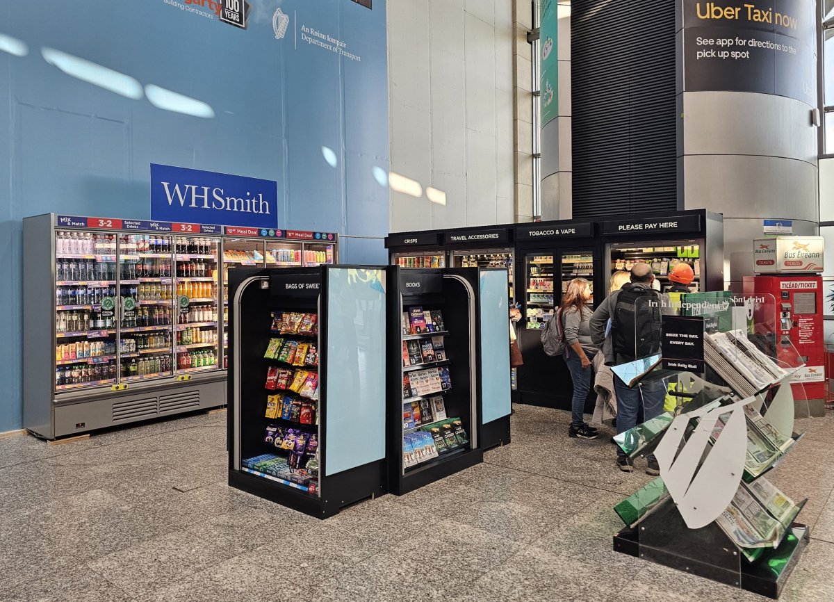 WHSmith v příletové hale