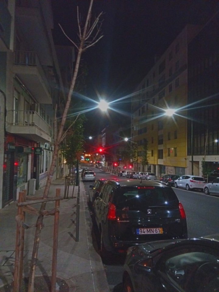 Na hostel se vracím přesně v jednu v noci.