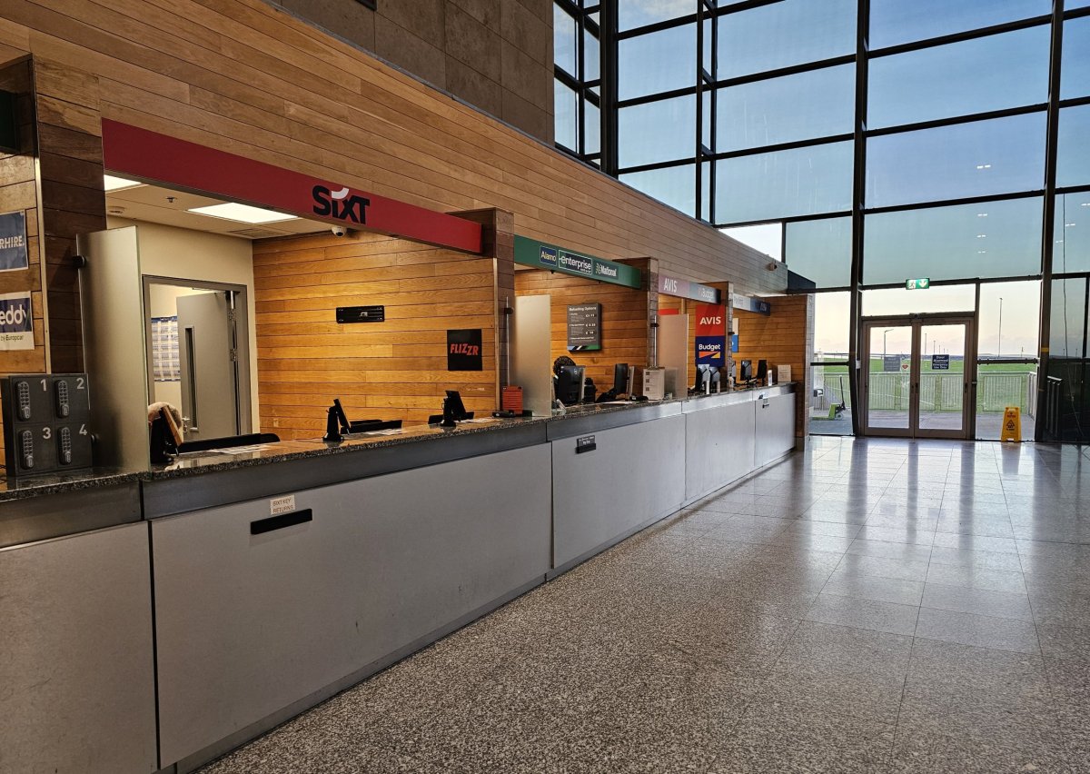 Přepážky autopůjčoven