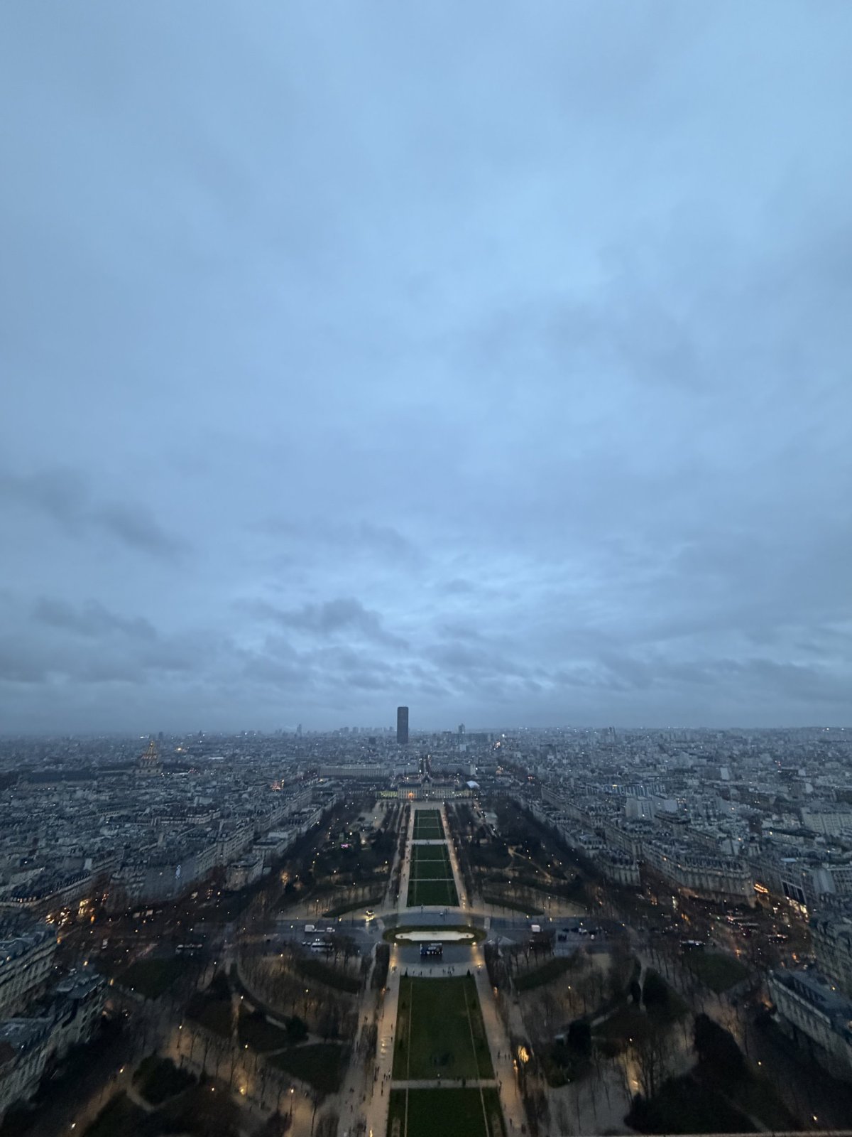 Výhled z 2. patra Eiffelovky