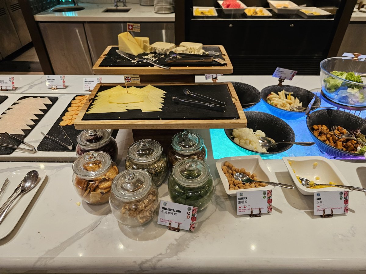 Západní a japonská studená snídaně