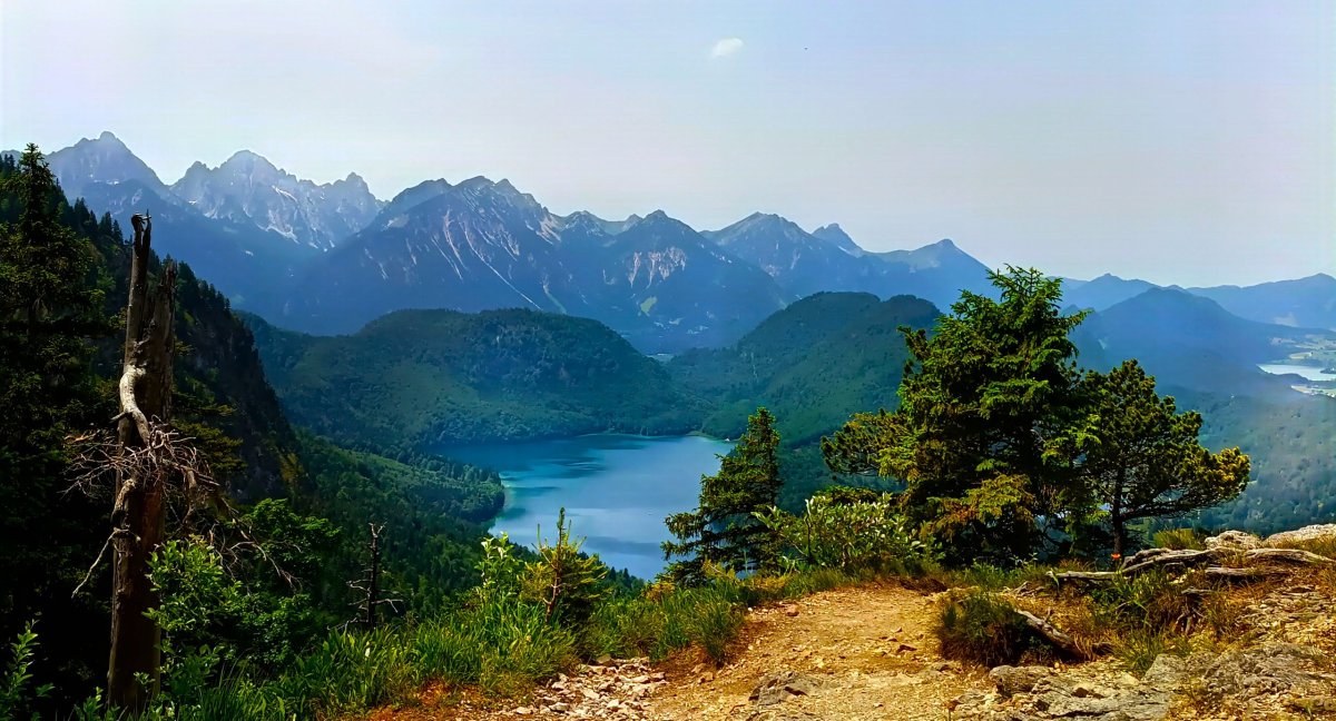cesta na Tegelberg - výhled na Alpsee