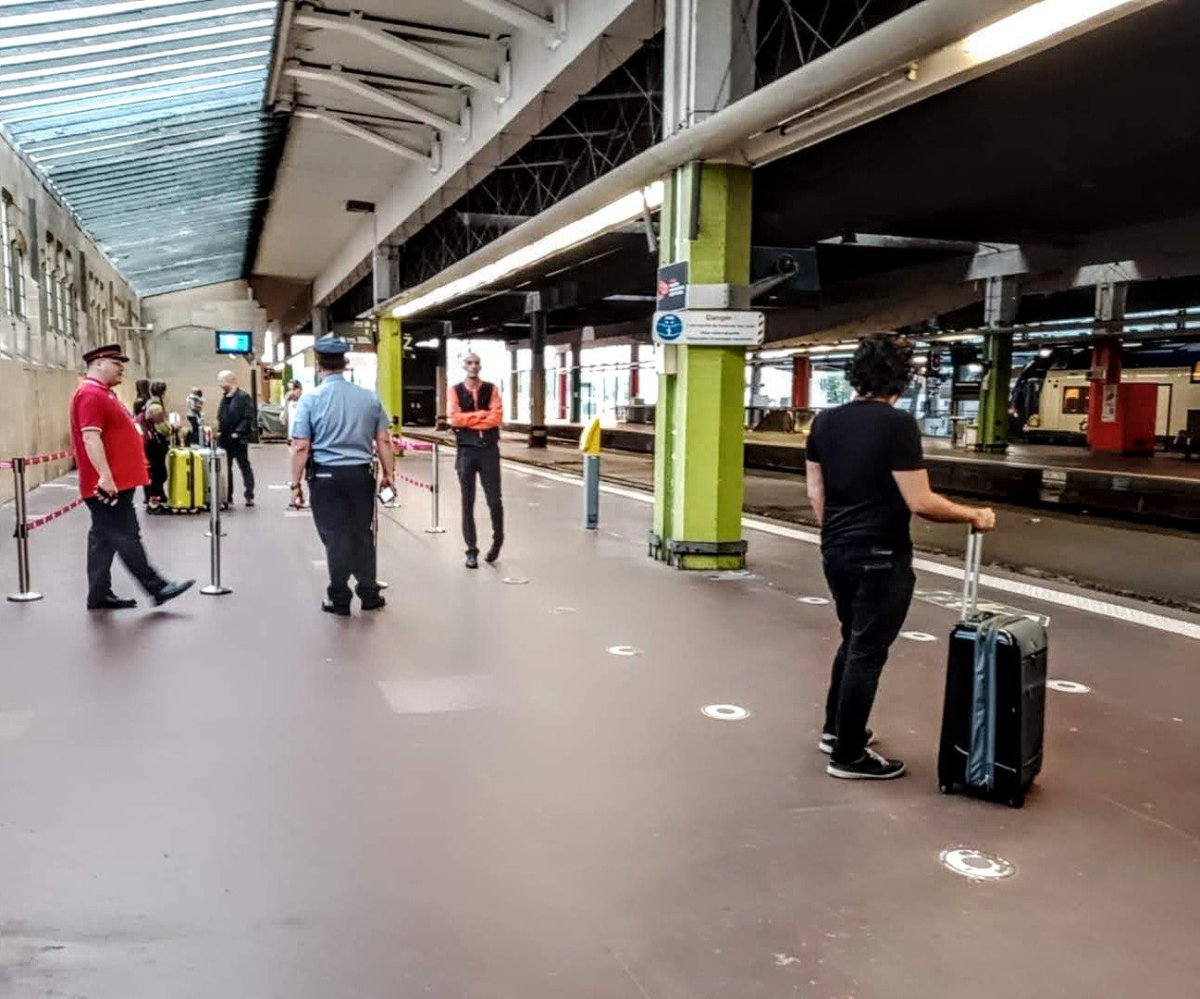 Před příjezdem mého vlaku, tady mi zakázali fotit😃