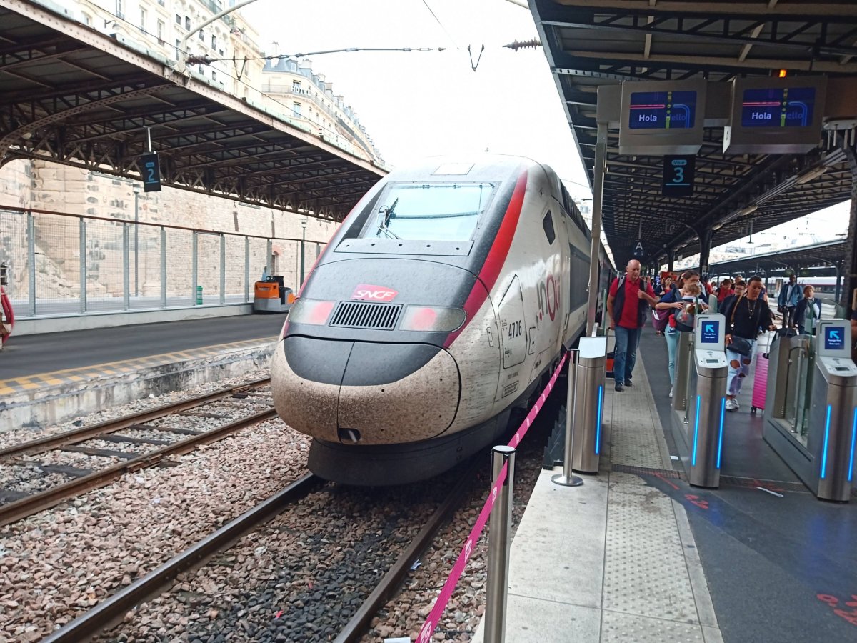 Můj spoj TGV po příjezdu do Paříže Est