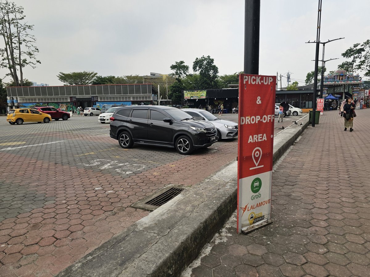 Pick-up point aplikace Grab u Batu Caves