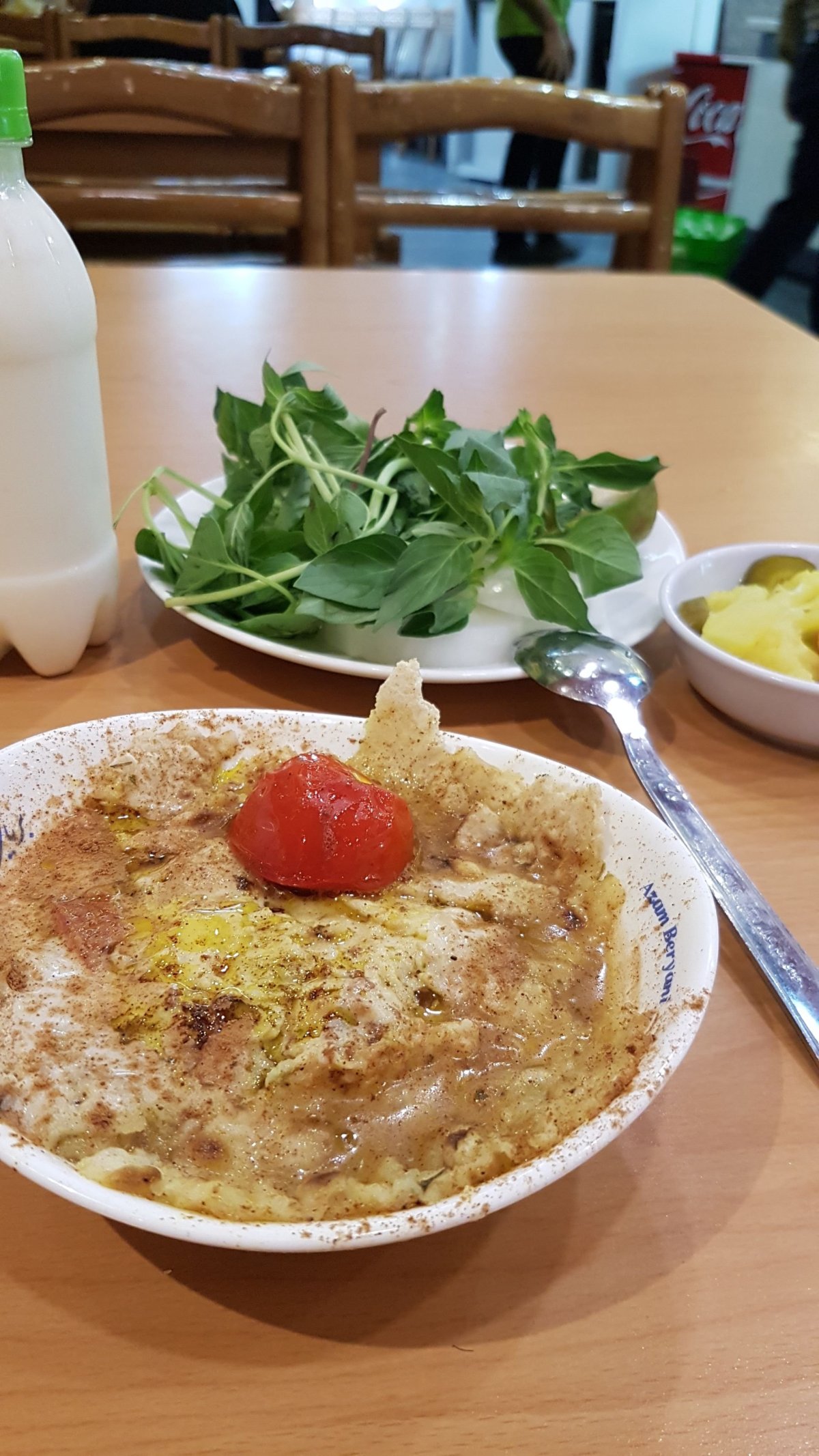 Vývar s chlebem, vonící po skořici.