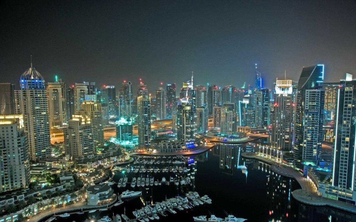 Noční Dubai Marina