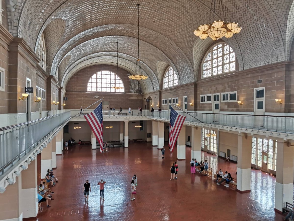 Hala Ellis Islandu jíž prošly stovky tisíc lidí.