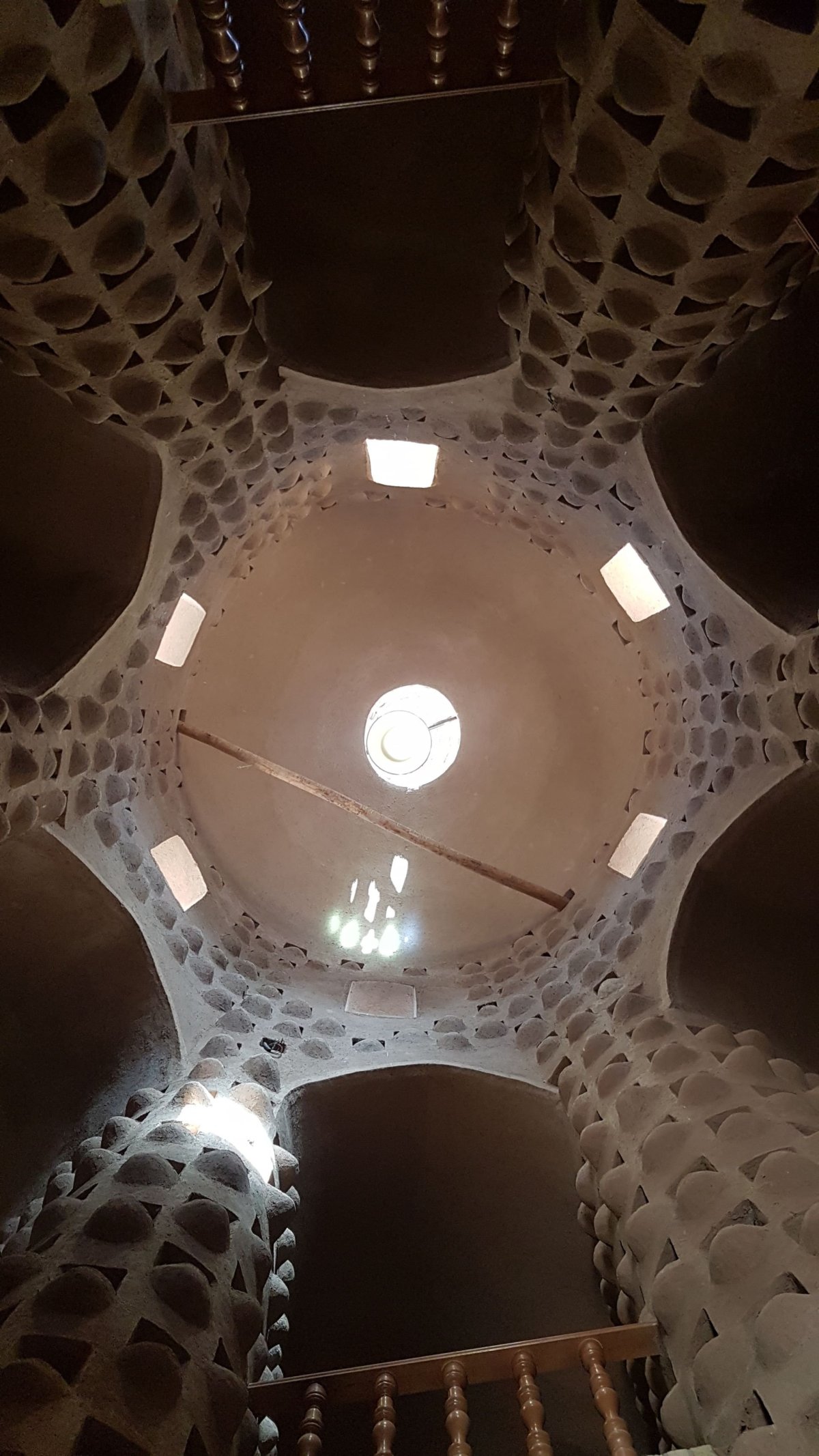 Holubí věž ve městě Meybod.