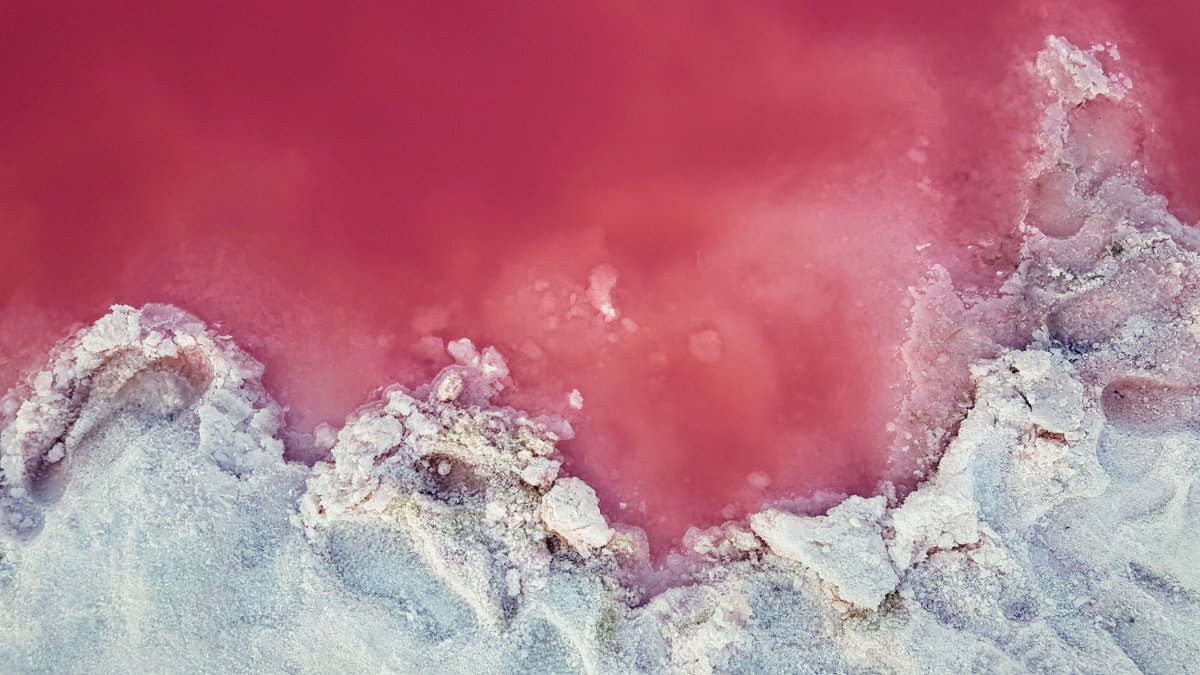 Solné jezero Maharloo .