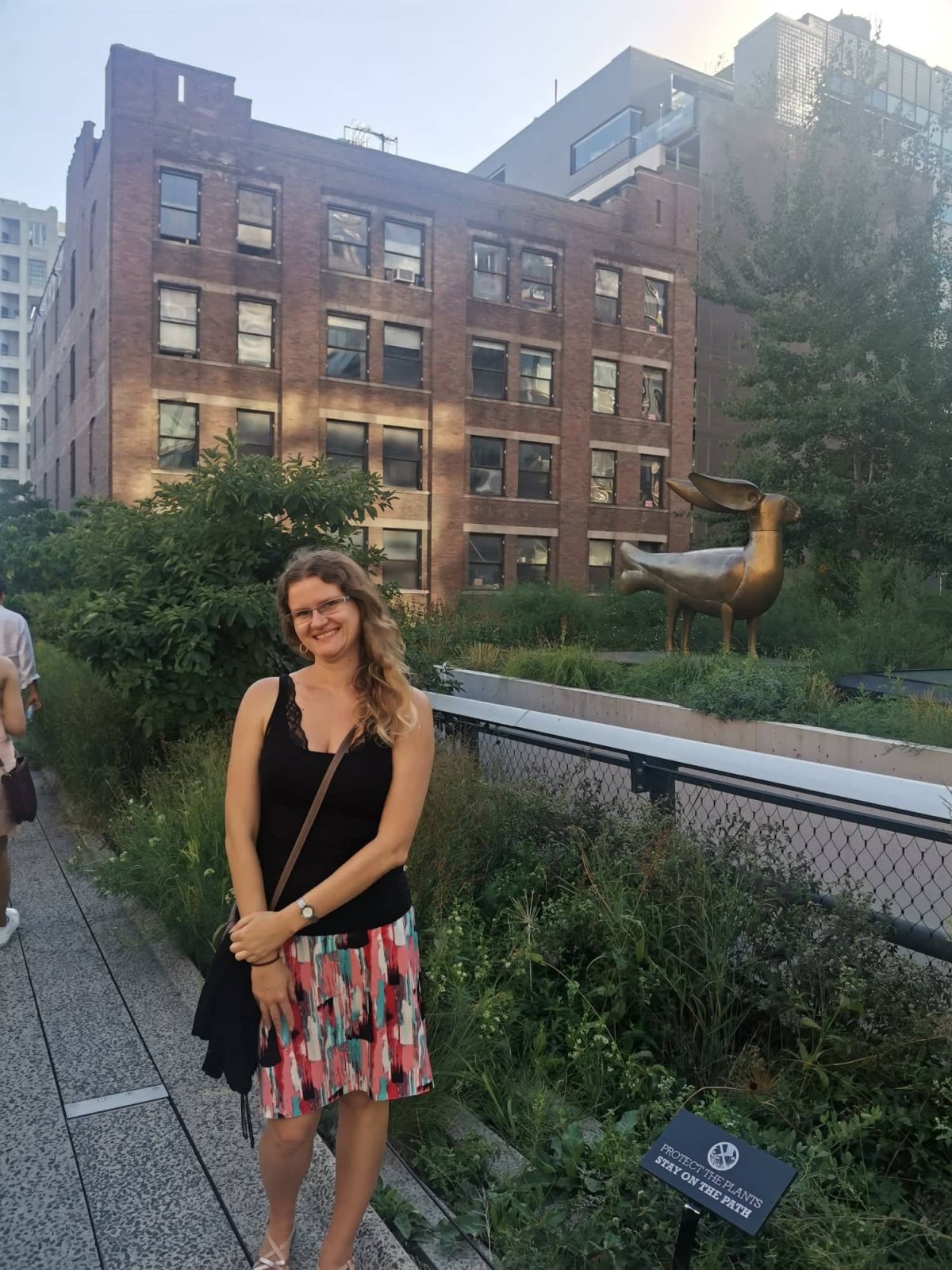 A krom parku je tu i spousta zajímavých uměleckých inscenací