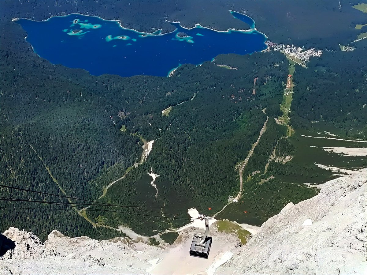 Zugspitze - výhled na Eibsee