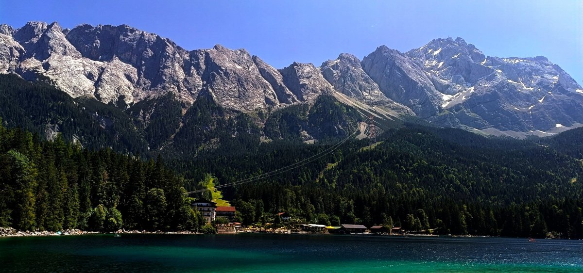 masiv Zugspitze od Eibsee