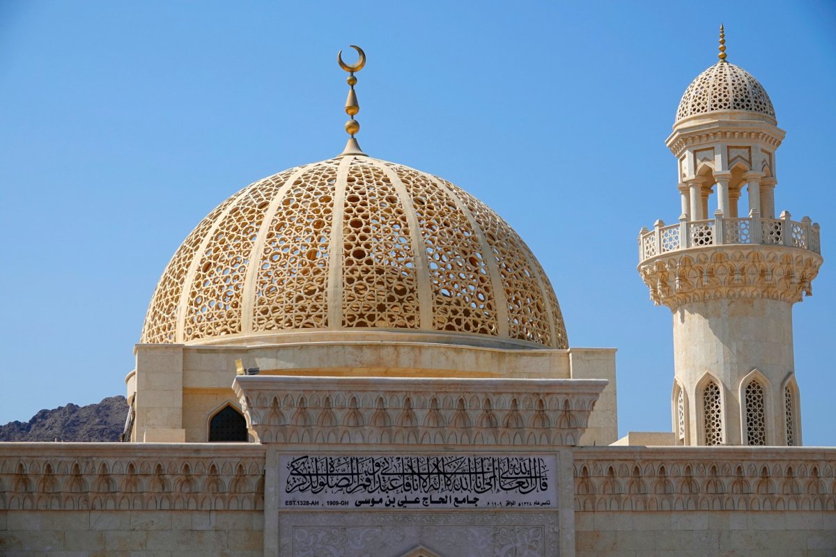 jedna z mnoha moderních mešit