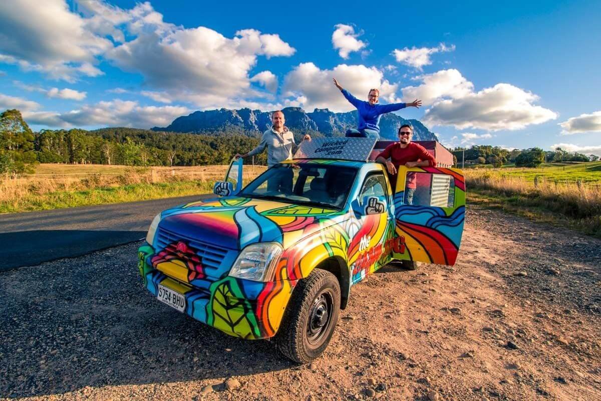 Roadtrip po Tasmánii č. 2 - Naše tasmánská parta. Dva Češi, jeden Maročan a jeden Bělorus. 