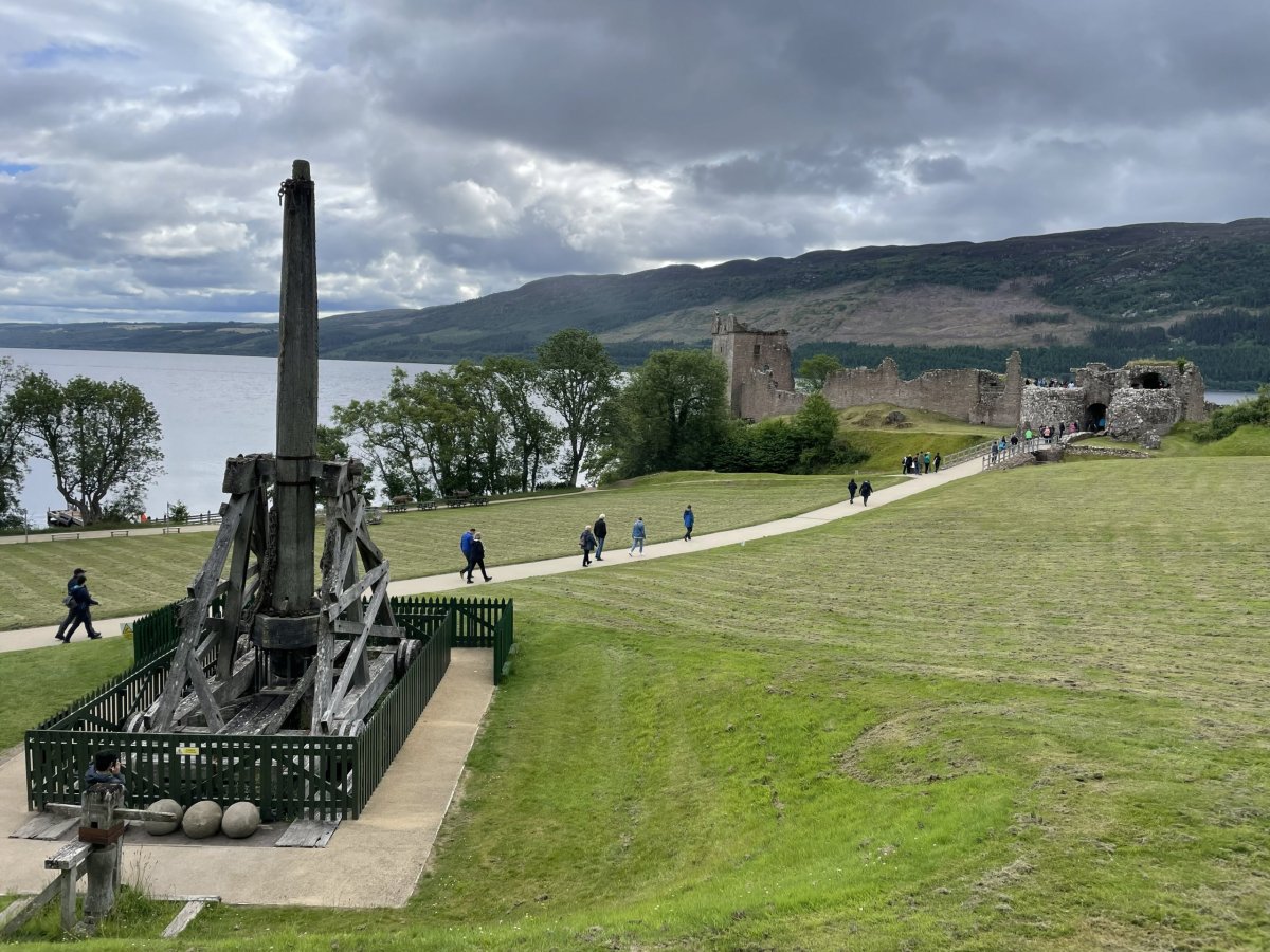 Urquhart Castle + Loch Ness