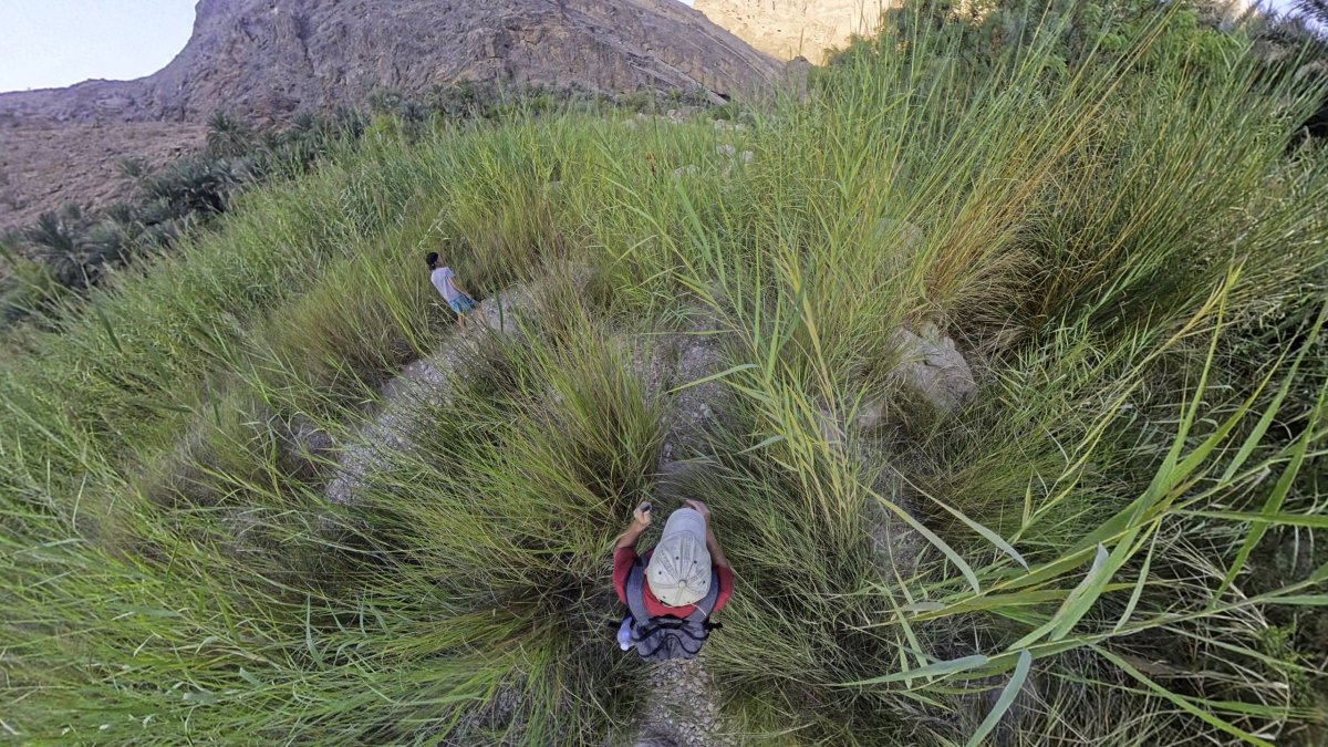 hledání cesty údolím