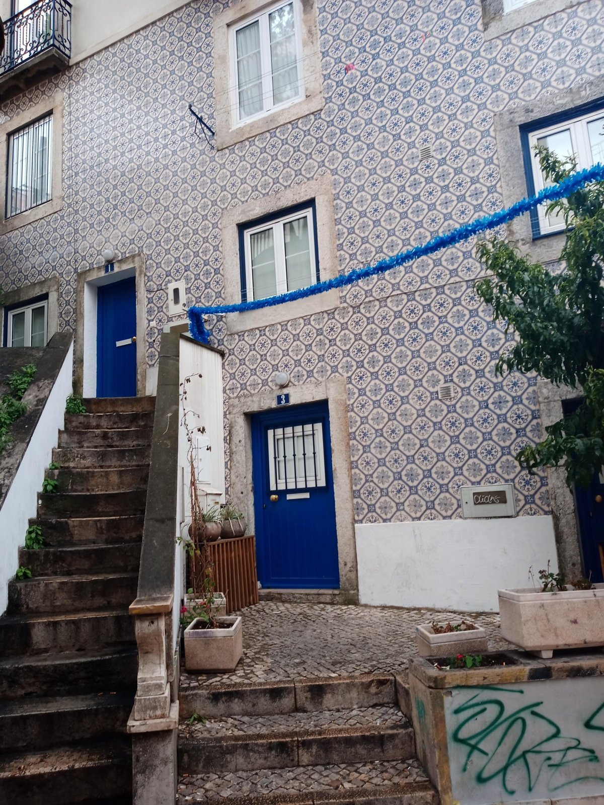 Kachlový dům u čtvrti Alfama 