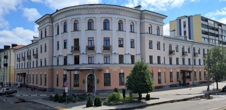 Náš hotel Bug