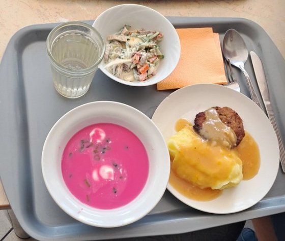 Oběd z restaurace Stolo-vaja