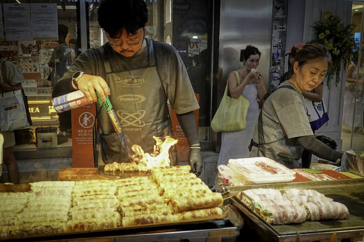 noční street food market