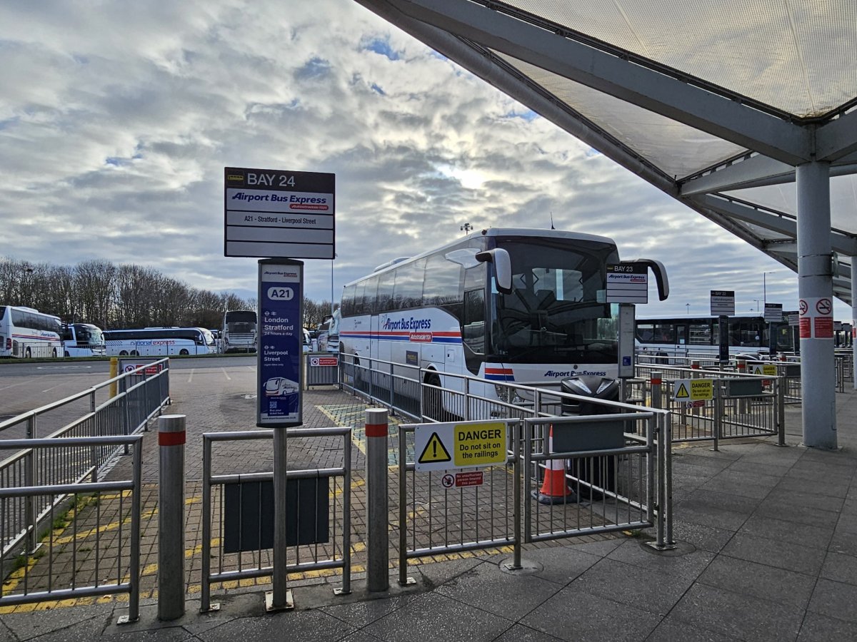 Autobus směr Londýn