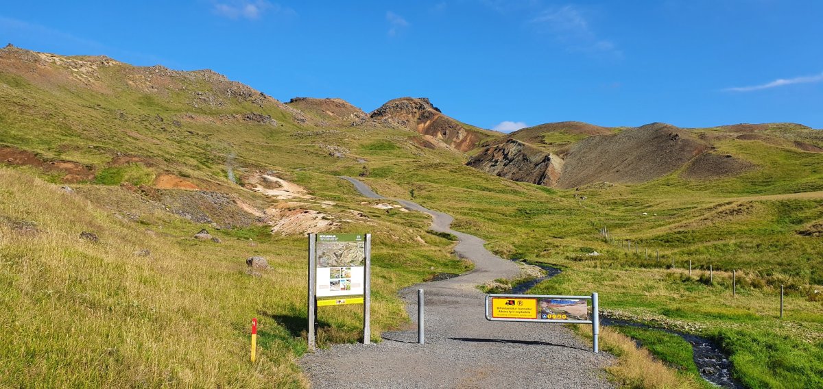 Začátek cesty do Reykjadalur Hot Springs