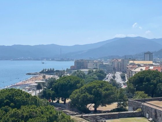 Pohled z pevnosti II