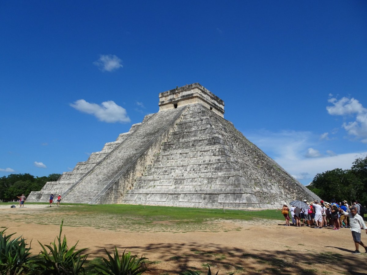 Chichén Itzá slavná pyramida
