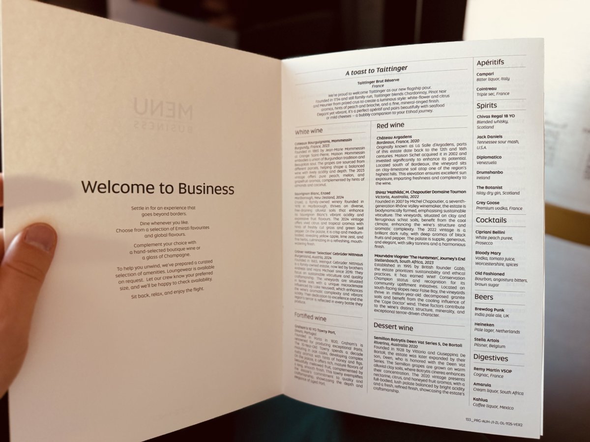 Nabídka vín, piva, aperitivů, digestivů a koktejlů