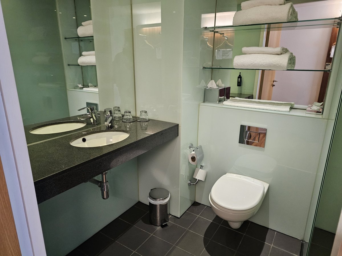 Ramada Encore, koupelna