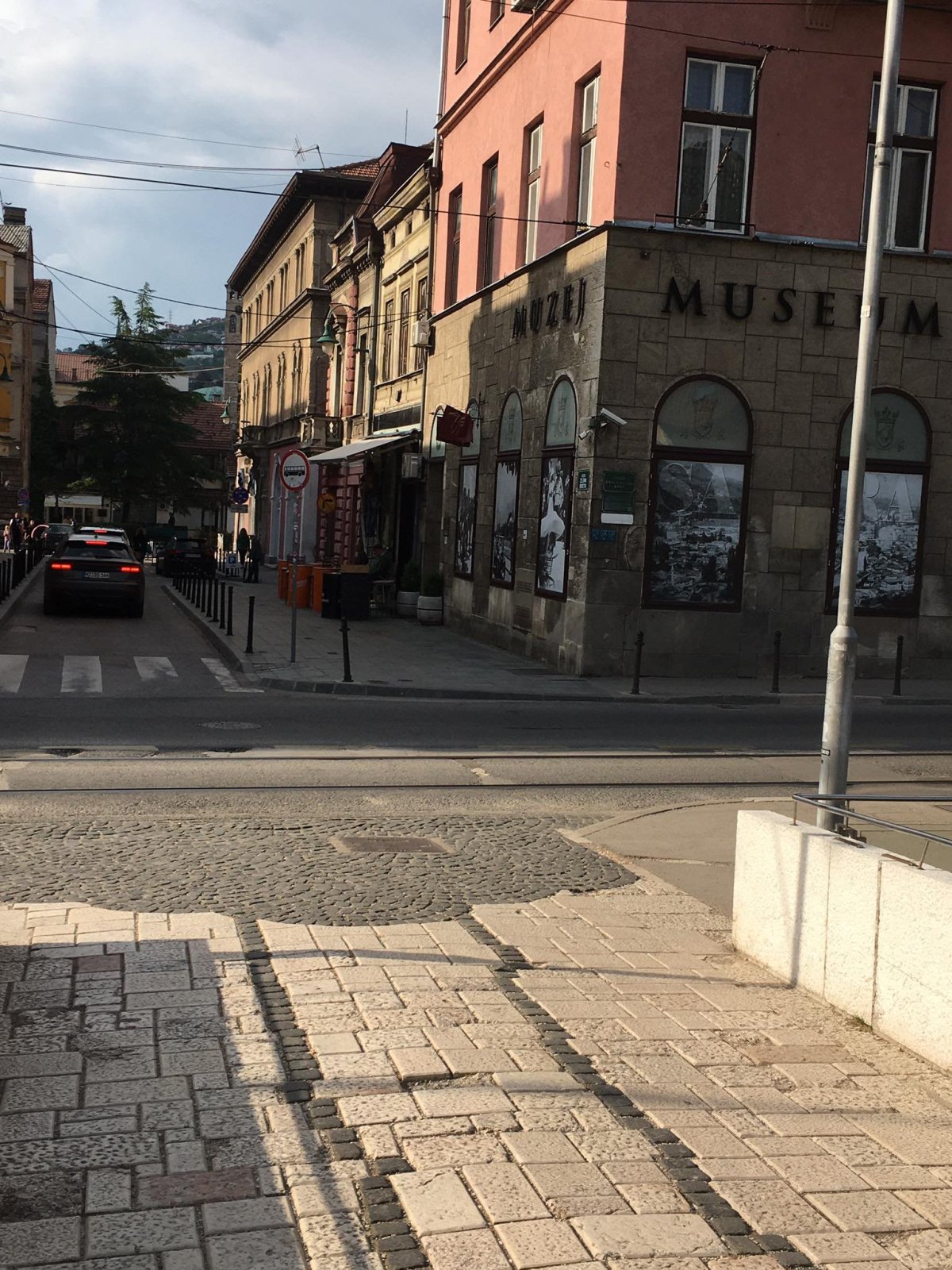 Místo, kde došlo k atentátu