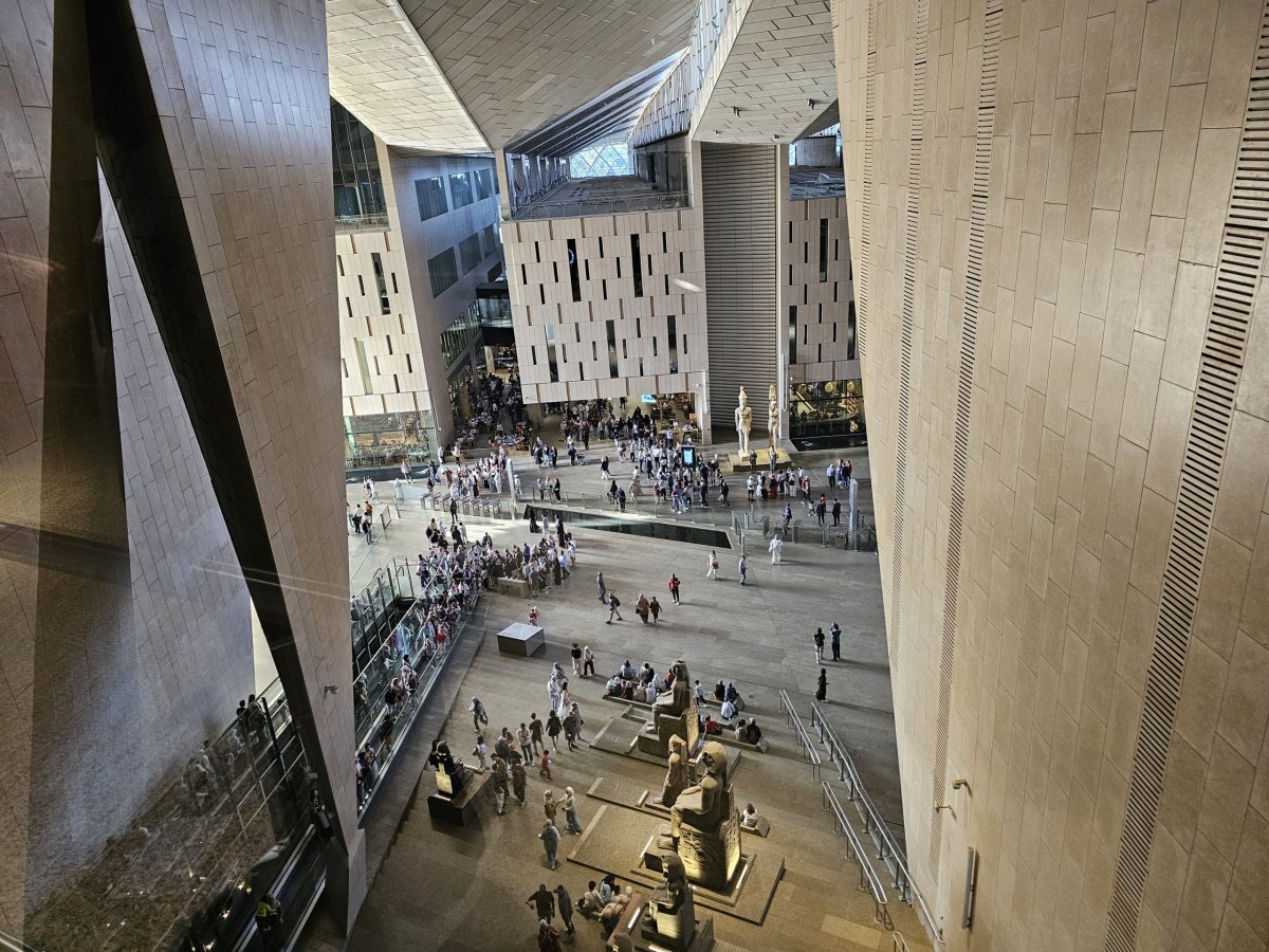 Pohled na hlavní halu