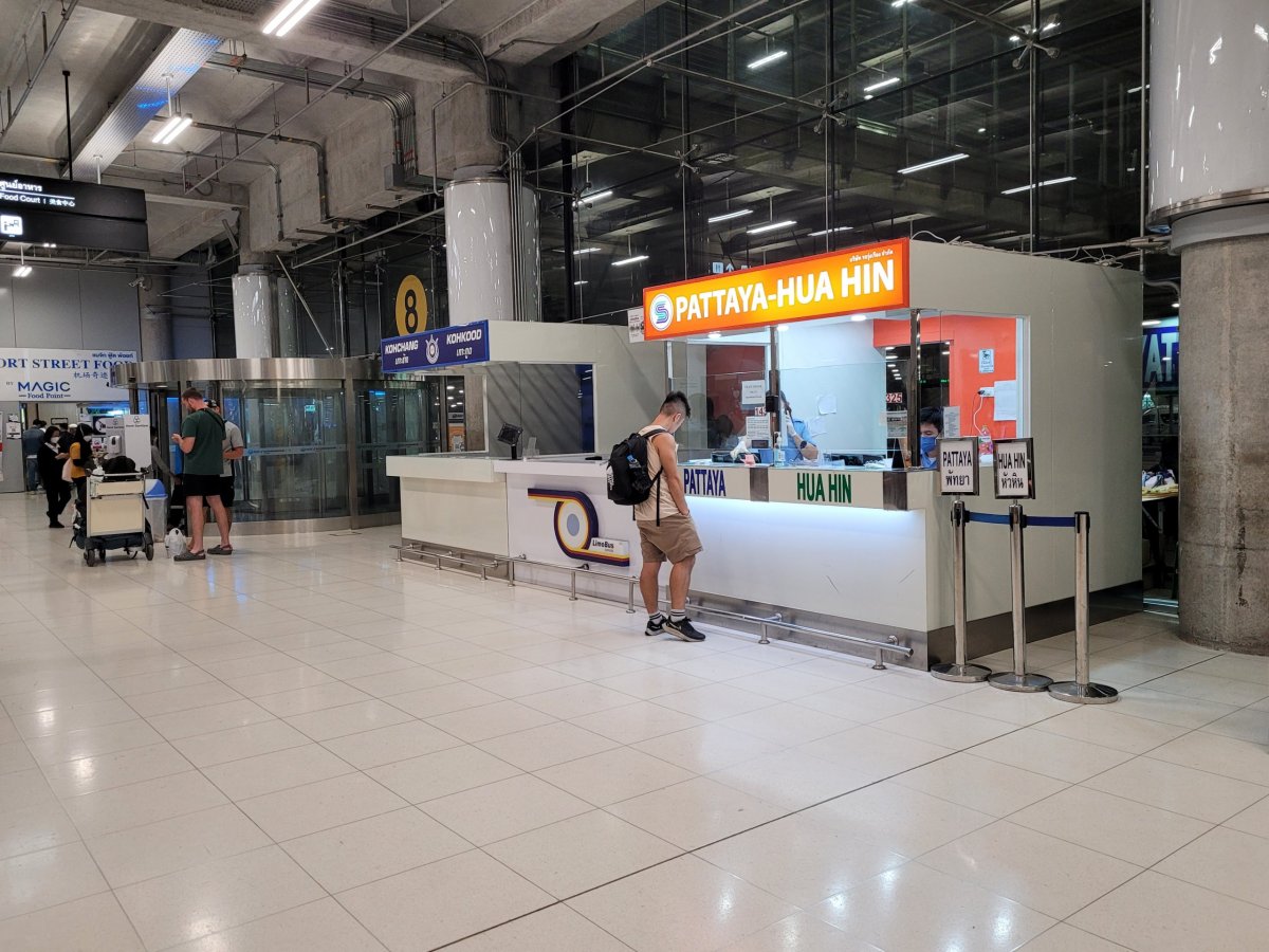 Stánky na jízdenky Pattaya a Hua Hin