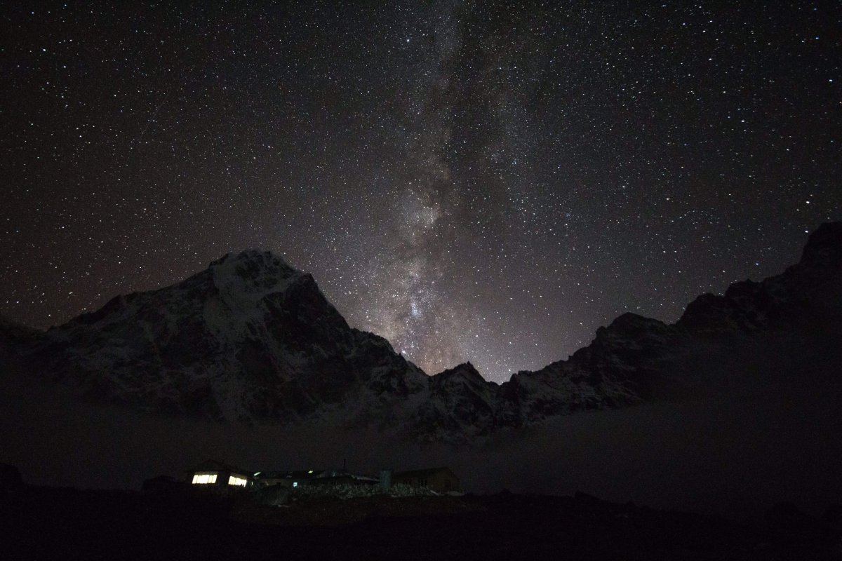 Nočná obloha v Dzongle