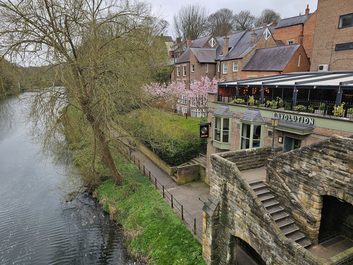 Nábřežní promenáda