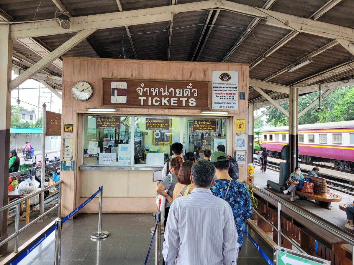 Pokladna na nádraží Thonburi