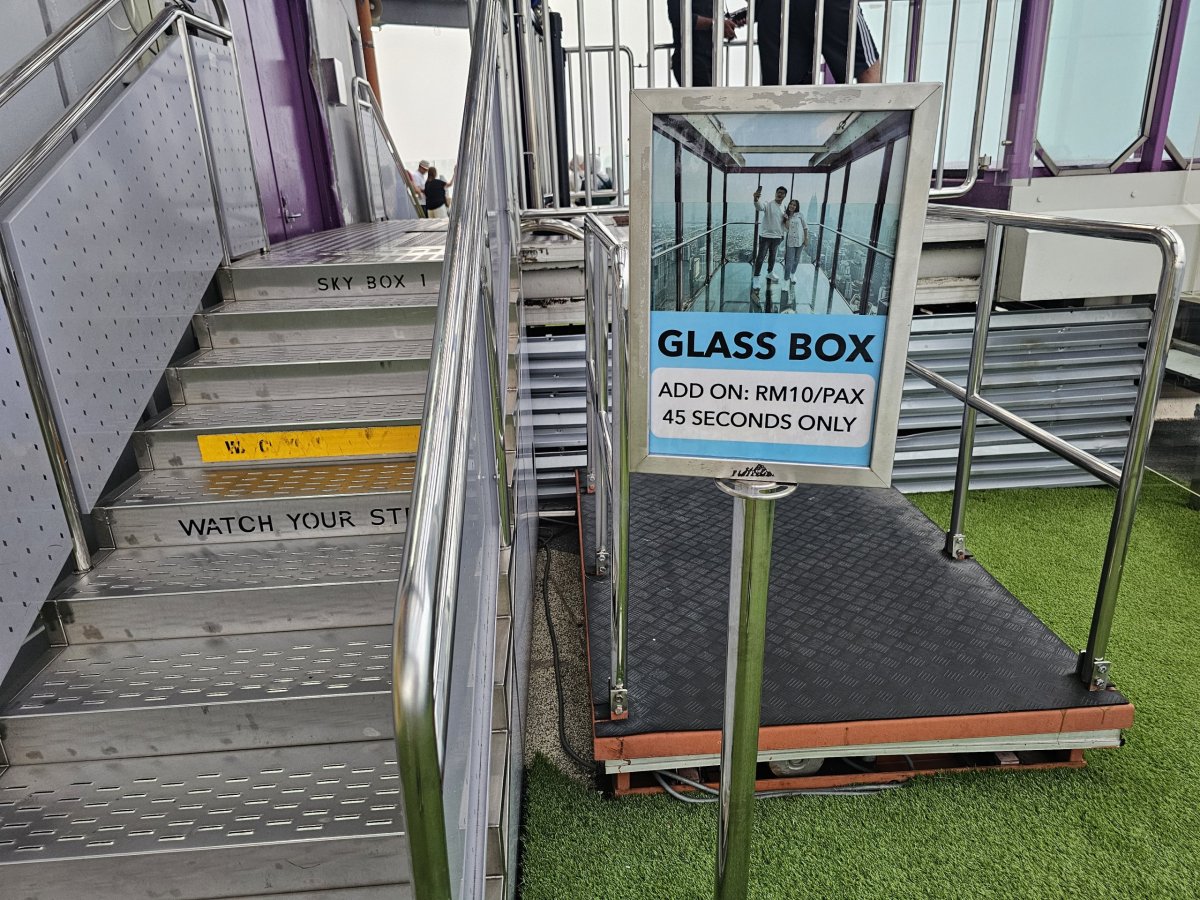 Vstupné do Glass Boxu