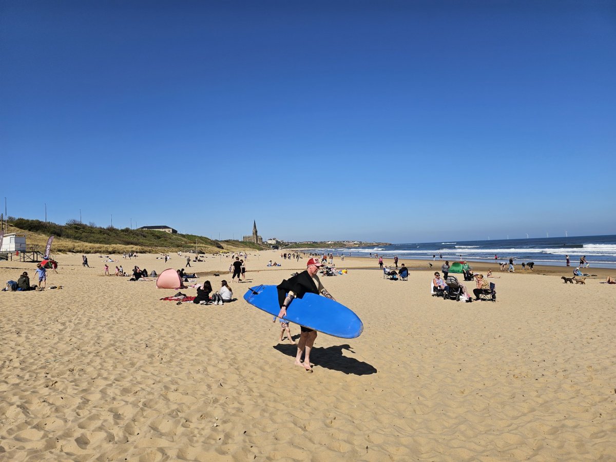 Surfování Long Sands Beach