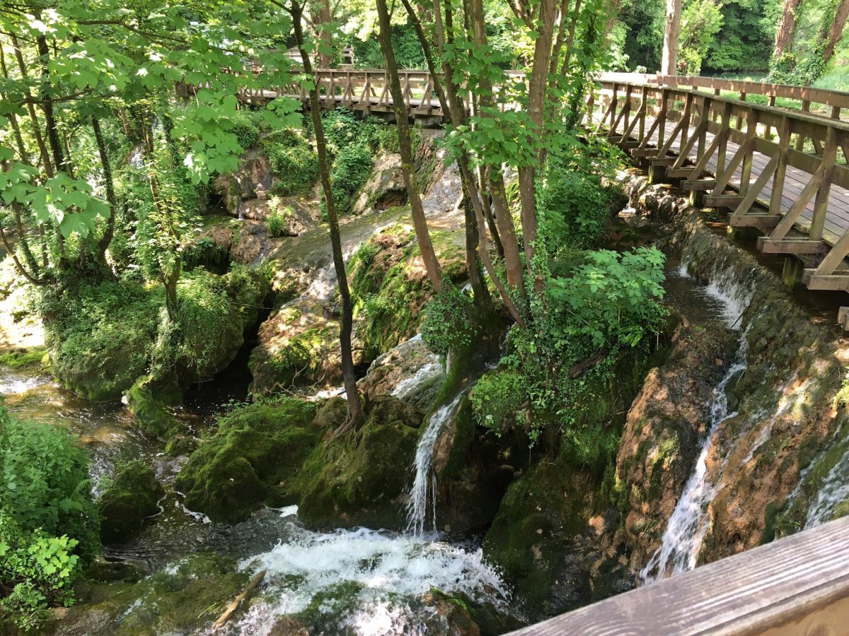 Lávka přes Plivské jezero